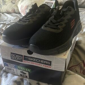 Skechers Black Sneakers with Mesh Upper and Foam Midsole